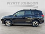 Used 2023 Subaru Forester Premium image 2