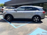 Used 2017 Kia Sorento EX image 2