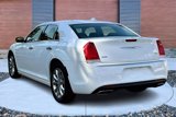 Used 2018 Chrysler 300 Limited image 2