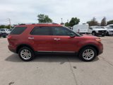 Used 2015 Ford Explorer XLT w/ Equipment Group 202A image 2