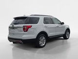 Used 2016 Ford Explorer XLT image 5