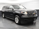 Used 2017 Chevrolet Suburban LT image 2