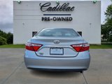 Used 2016 Toyota Camry LE image 4