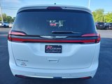 Used 2023 Chrysler Pacifica Touring-L image 4