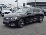 Used 2024 Audi Q8 e-tron Premium Plus w/ Premium Plus Package image 3