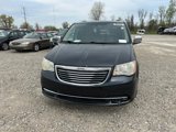 Used 2014 Chrysler Town & Country Touring-L w/ Driver Convenience Group image 3