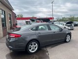 Used 2018 Ford Fusion SE w/ Fusion SE Technology Package image 5