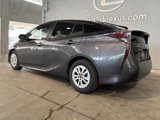 Used 2017 Toyota Prius Four image 3