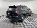 Used 2020 Toyota Highlander XLE image 5