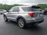 Certified 2022 Ford Explorer Limited w/ Equipment Group 301A image 4