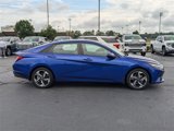 Used 2023 Hyundai Elantra SEL w/ Convenience Package image 2