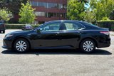 Used 2020 Toyota Camry LE image 6