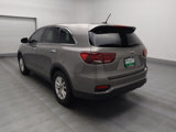 Used 2019 Kia Sorento LX image 5