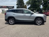 Used 2024 GMC Terrain SLT image 2