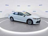 Used 2022 Toyota Camry LE image 2