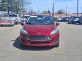 Used 2015 Ford Fiesta SE image 2