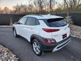 Certified 2022 Hyundai Kona SEL w/ Cargo Package image 3