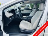 Used 2018 Toyota Avalon XLE Premium image 3
