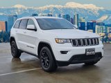 Used 2021 Jeep Grand Cherokee Laredo image 3