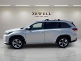 Used 2018 Toyota Highlander Limited image 2