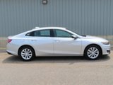 Used 2020 Chevrolet Malibu LT image 2