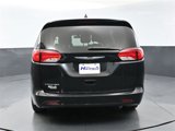 Used 2022 Chrysler Voyager LX image 5