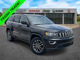 Used 2019 Jeep Grand Cherokee Laredo w/ 18" Wheel & 8.4" Radio Group image 2
