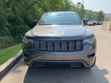 Used 2018 Jeep Grand Cherokee Altitude image 2