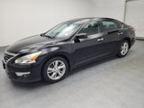 Used 2015 Nissan Altima 2.5 SV image 2
