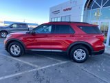 Used 2021 Ford Explorer XLT w/ Equipment Group 202A image 2