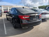 Used 2018 Honda Accord Sport image 2