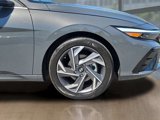 Used 2025 Hyundai Elantra SEL image 4