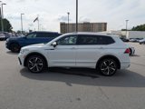 Used 2022 Volkswagen Tiguan SEL R-Line image 6