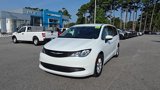 Used 2022 Chrysler Voyager LX image 2