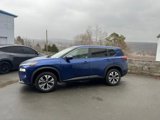 Used 2023 Nissan Rogue SV image 2