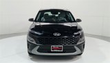Used 2023 Hyundai Kona SE image 2