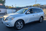 Used 2016 Nissan Pathfinder Platinum image 2