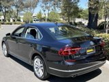 Used 2018 Volkswagen Passat 2.0T SE image 2