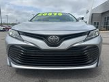 Used 2018 Toyota Camry LE image 2
