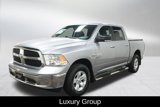 Used 2019 RAM 1500 Classic SLT w/ Luxury Group image 2