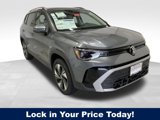 New 2025 Volkswagen Taos SE image 1