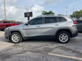Used 2018 Jeep Cherokee Latitude Plus image 4