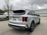 Used 2021 Kia Sorento S image 3