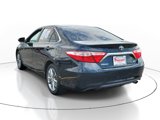 Used 2017 Toyota Camry SE image 3