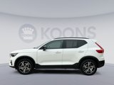 Certified 2024 Volvo XC40 B5 Core image 2