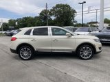 Used 2016 Lincoln MKX Reserve w/ Climate Package image 2