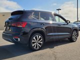 Used 2023 Volkswagen Taos SE image 3