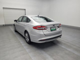 Used 2017 Ford Fusion SE w/ Fusion SE Technology Package image 5