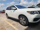 Used 2020 Nissan Pathfinder SV image 2