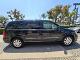 Used 2016 Chrysler Town & Country Touring image 4